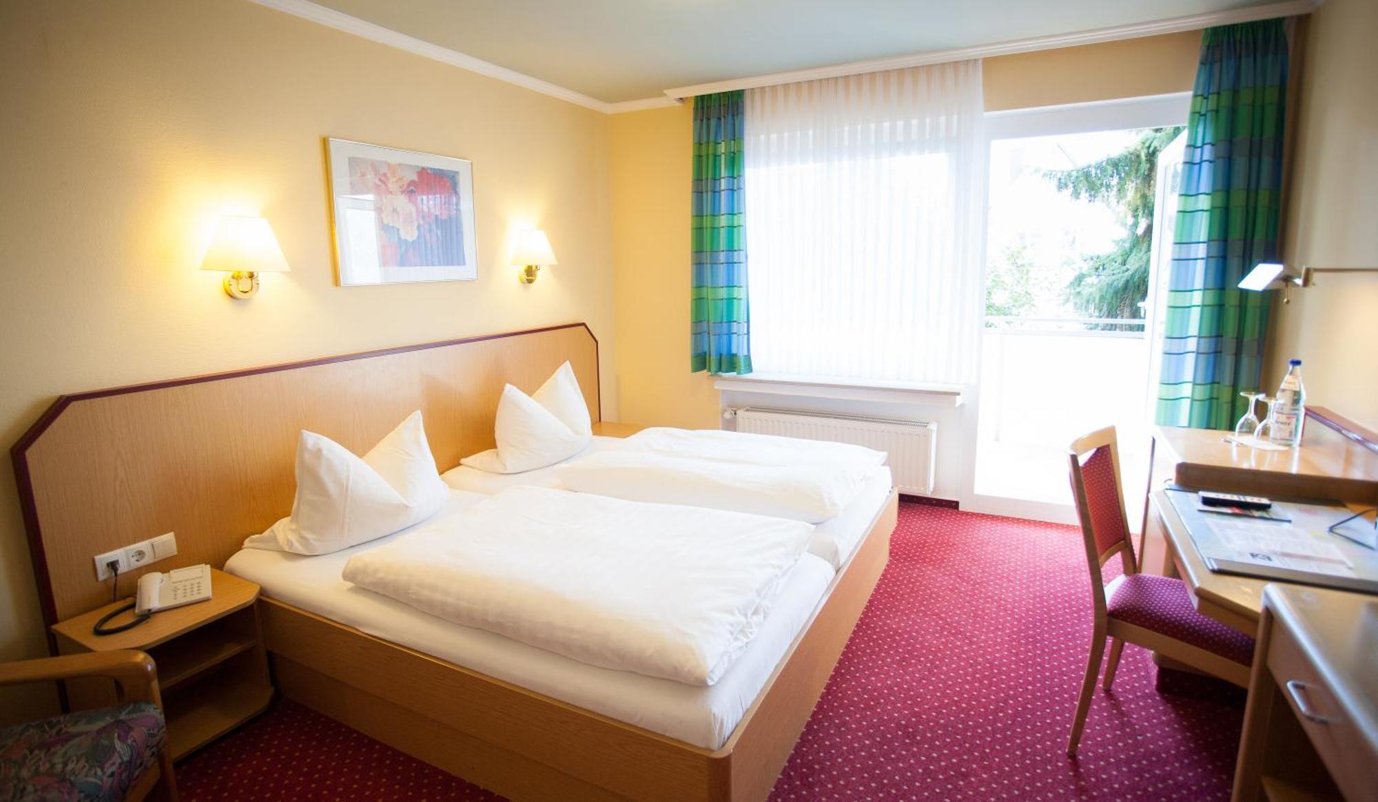 Hotel Restaurant Zur Post Lohfelden Extérieur photo